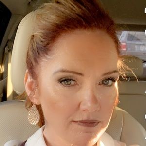 Meet your Posher, Charmaine